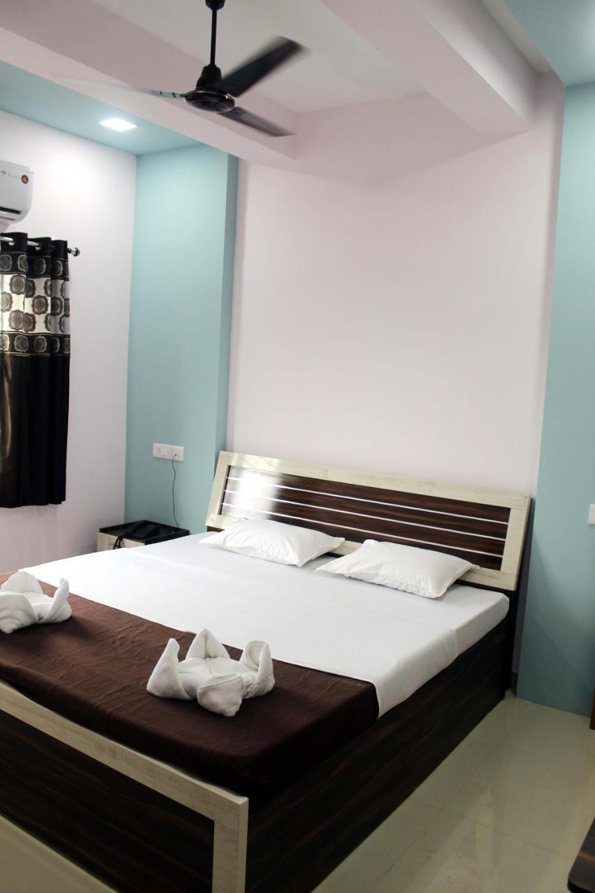 Neelisha River Front Inn Kankavali Exterior photo